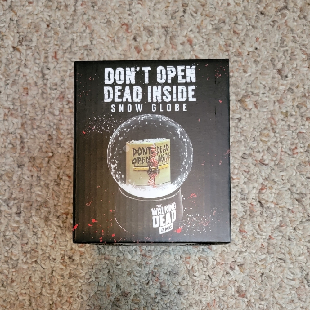 NIB walking dead snow globe